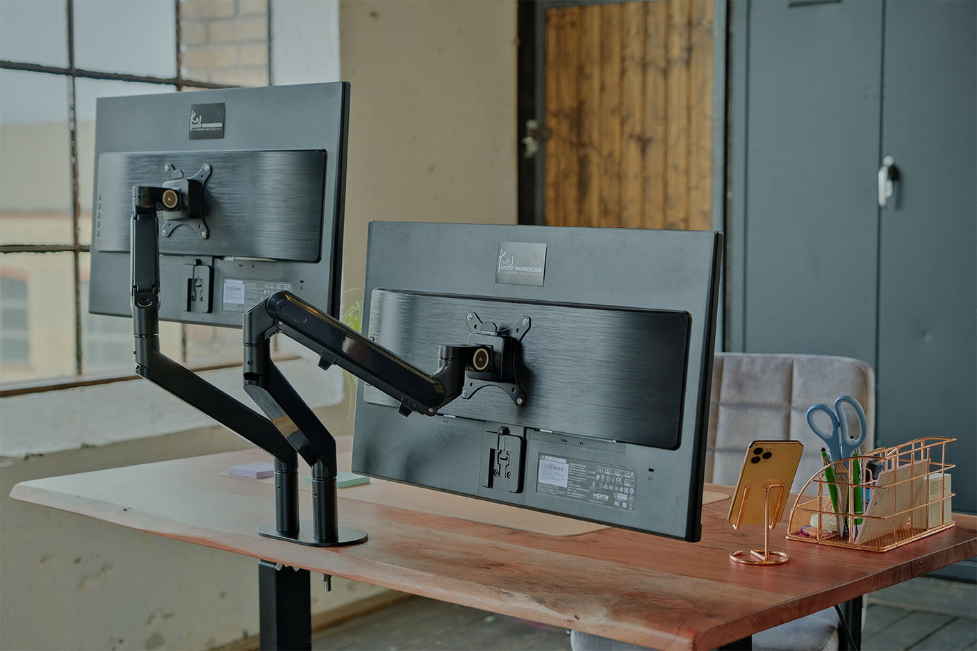 b067fcd7-f912-4b42-9854-6cb1981eb020