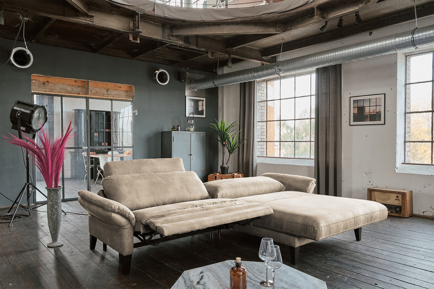 9bbb2454-5a26-4349-9a87-a44a0a38ab9e