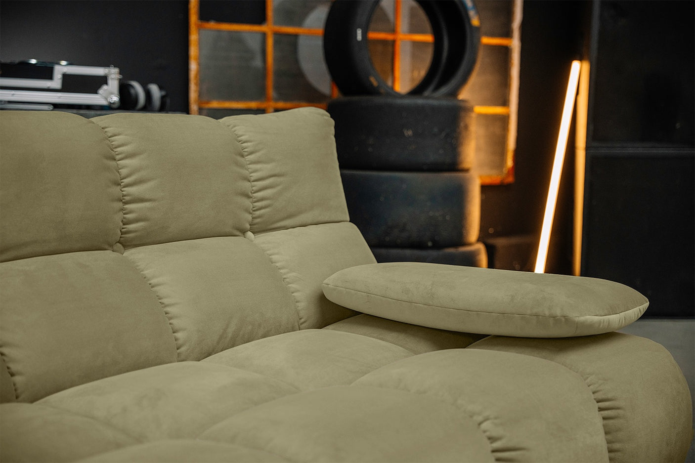 3dd1f1c5-92f3-434b-9d7d-19091226f135