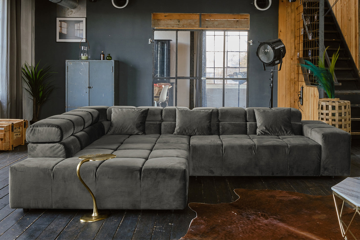 05b32955-2778-43d8-955e-30b426448299