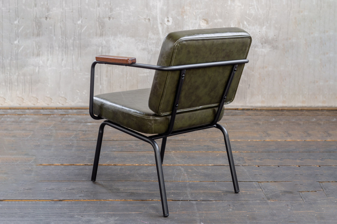 e9386b49-c88e-4e10-8c44-030dc29cb906