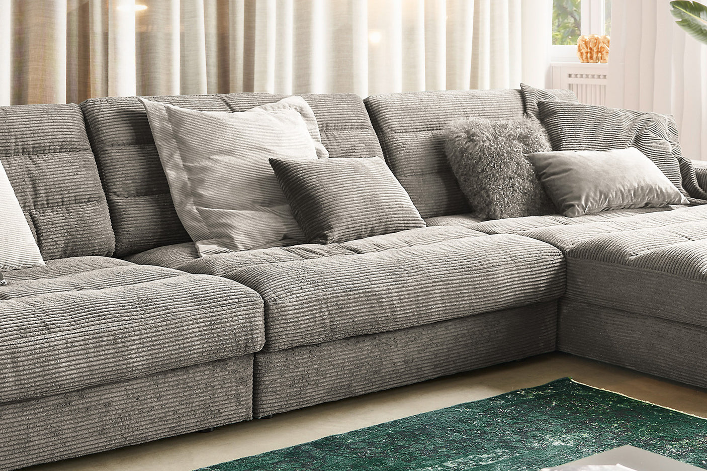 c4050e92-8a7a-4915-9d56-9a896e494349