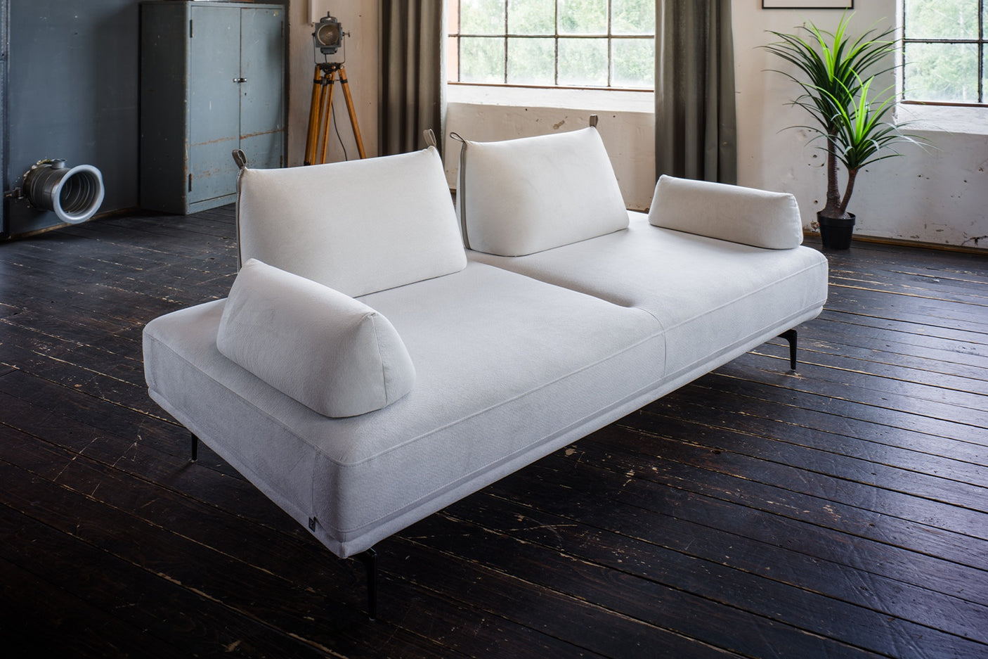 e9686f73-8e24-46b5-b355-3af439cfb1c8