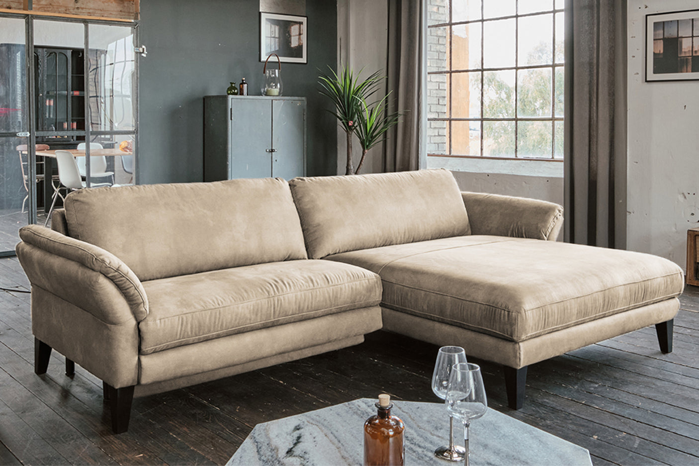 d805b66a-4551-4f71-beaa-778df04c5516