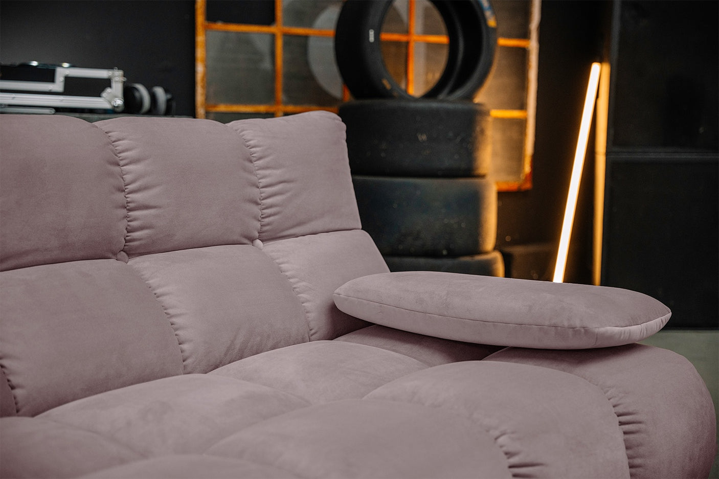 1283eb72-db30-4dcb-9c09-c4c1e4e0b96e