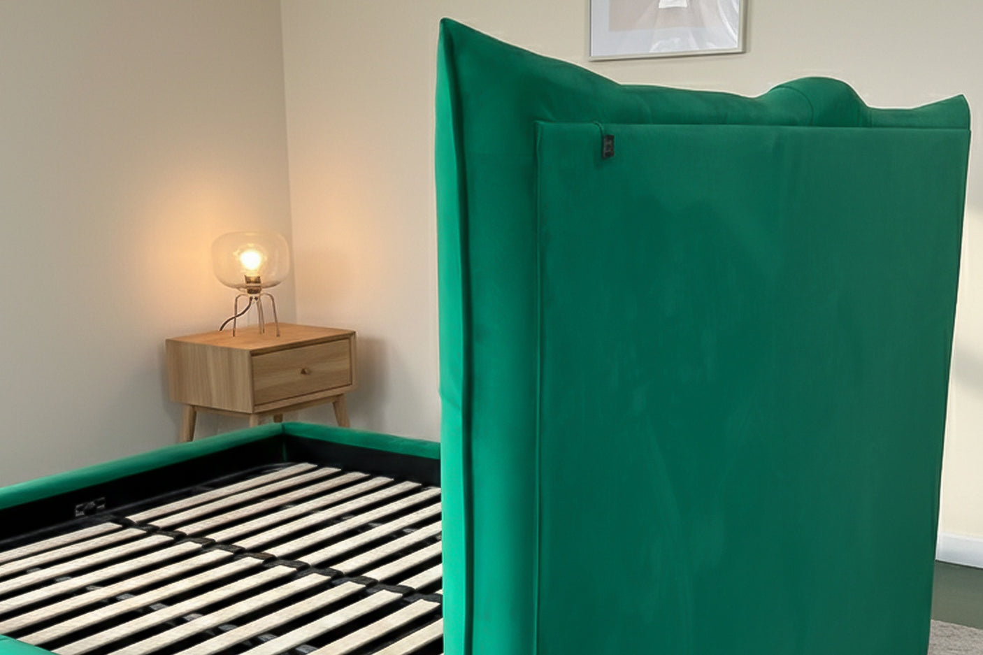 06755f6e-5abb-4629-89f0-4db2a19f9d17