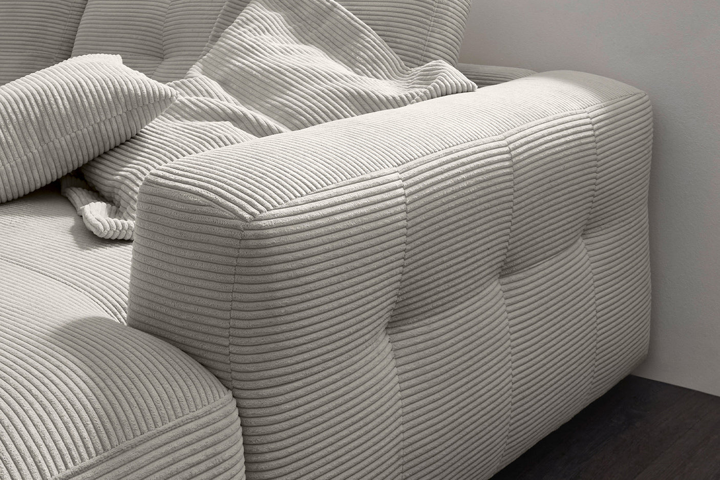 24b7a6c6-40bc-4673-8dde-22968c27a24b