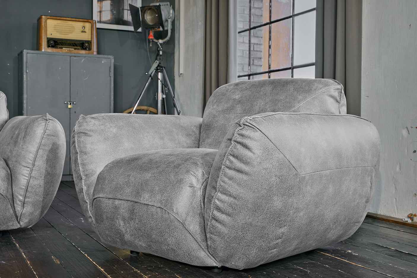 ac4918de-b6e4-4f44-beb3-458f66cf3da8