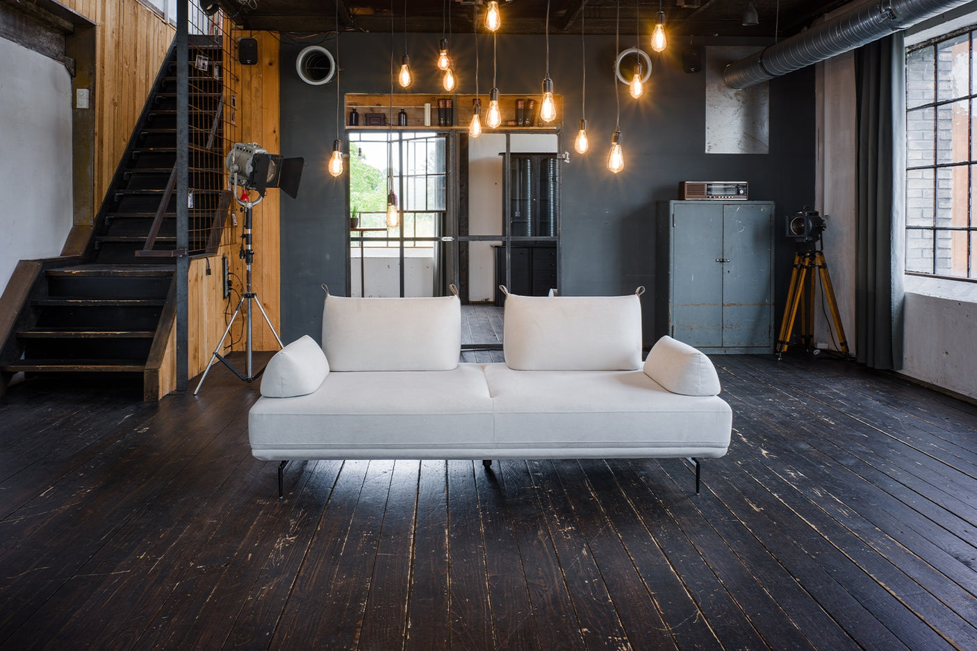 6dce3ef6-9343-4ca9-b005-cb01b18ff11e