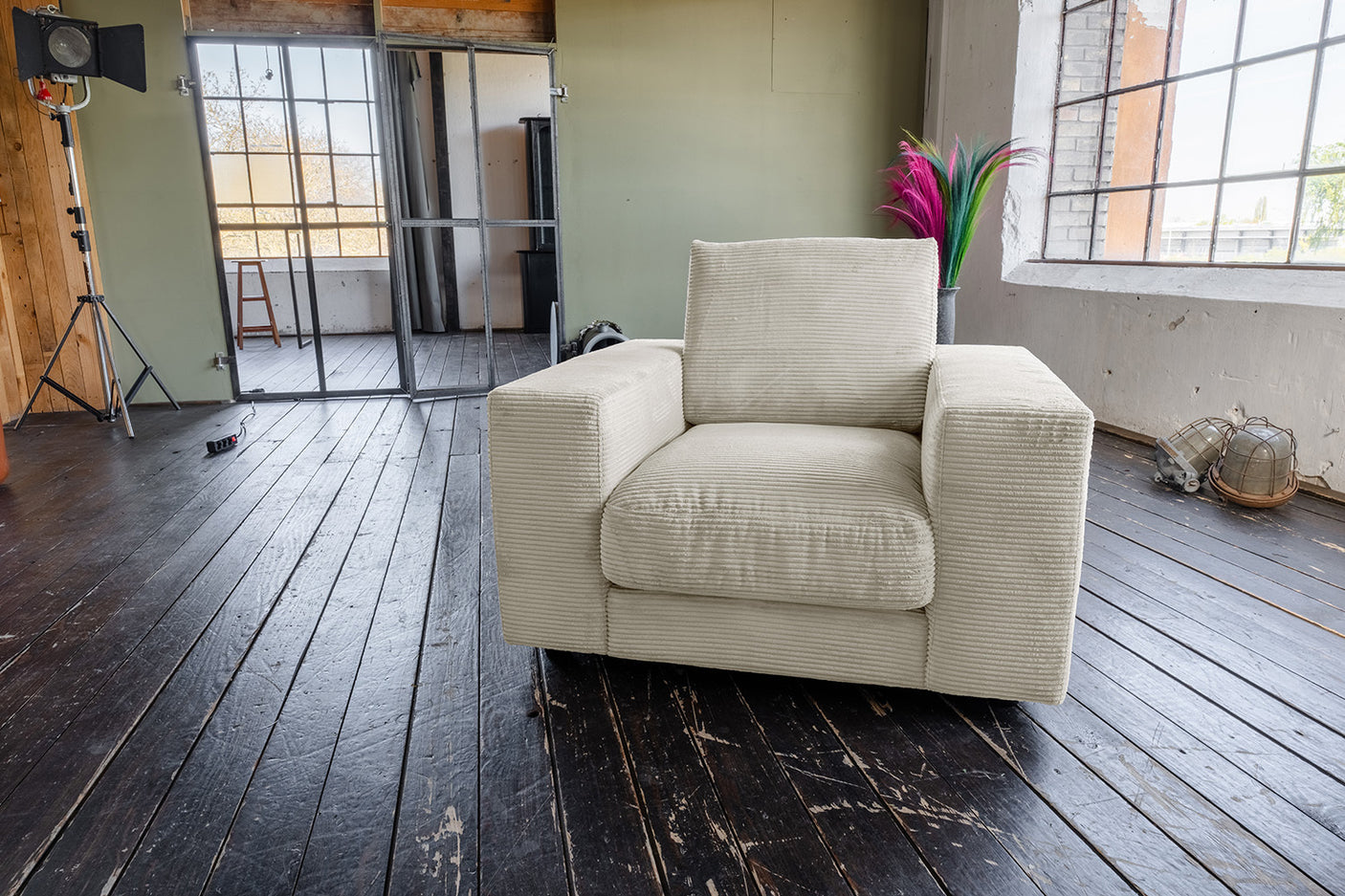 d7e219f1-493d-4f44-9d84-b6e9c162de07