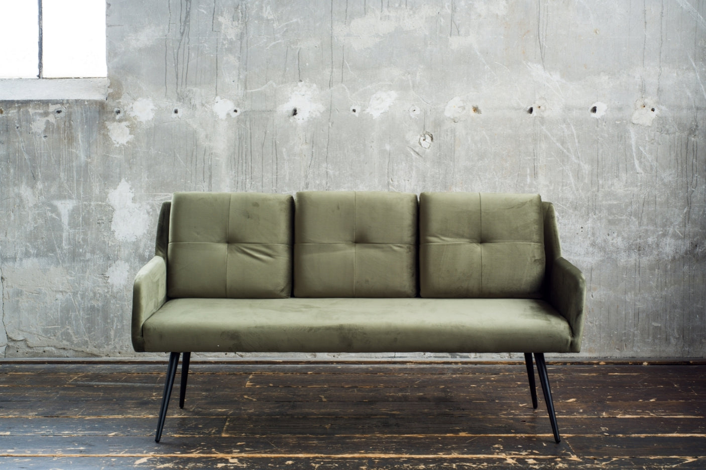 e2d6ec46-693a-4fba-a419-b1d7c1975748