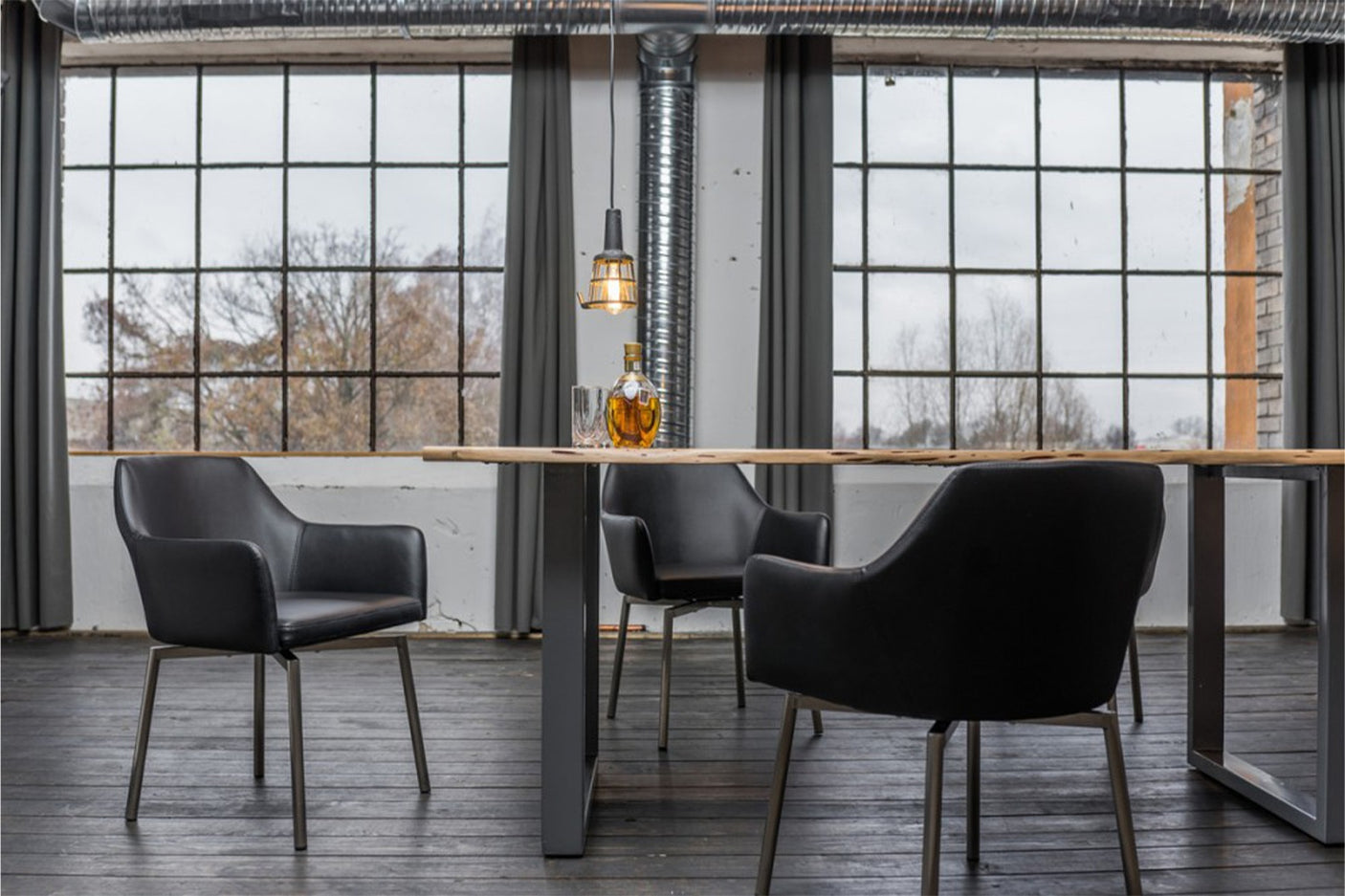 4fa699f9-e048-4a07-9b89-00e392171d26