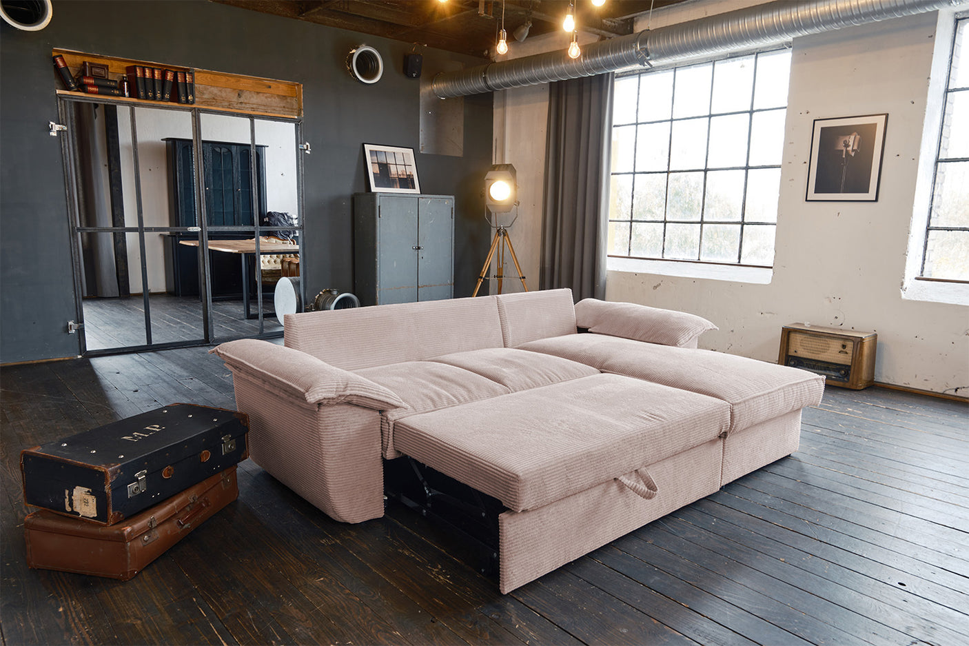 5b737e8f-c4b4-41da-a98a-0f67e557cf47