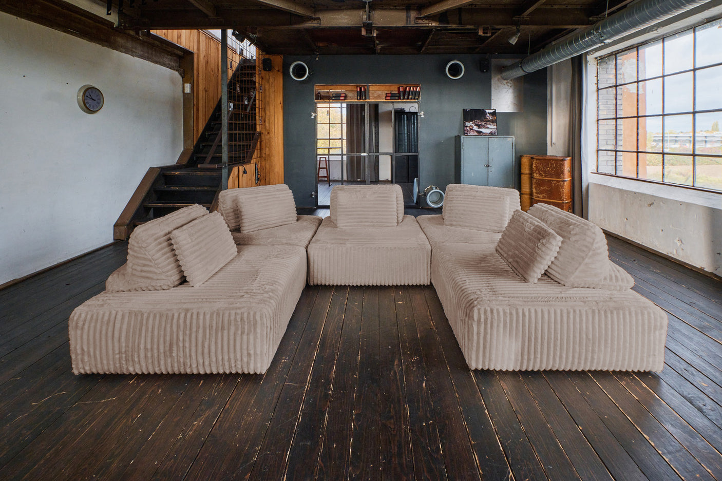 1c7e6f2e-b79c-4f42-bbcd-ff3f8e716679