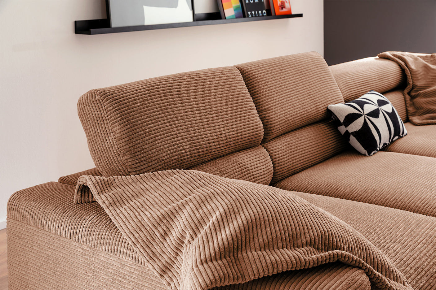 db56c79e-f145-4666-8e9e-f6375f507678