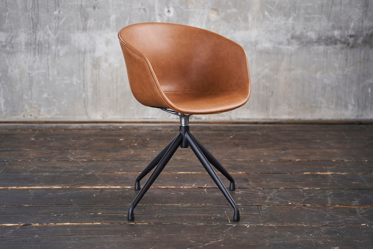 B-Ware KAWOLA Stuhl DANI Esszimmerstuhl mit Drehfunktion Kunstleder cognac