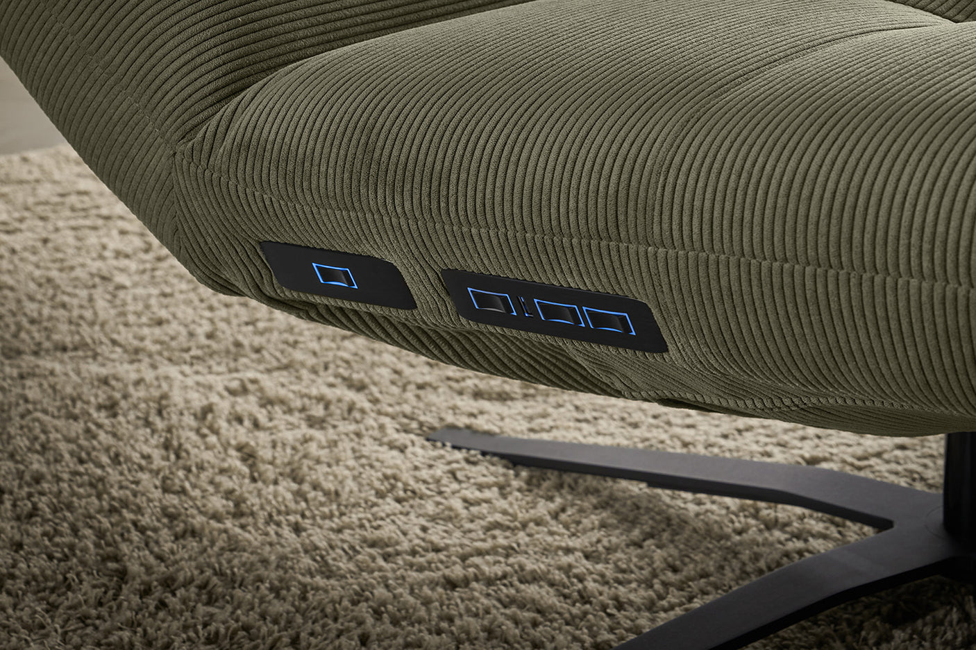 8fd1df3b-a791-40c0-96e1-d9227de3a882