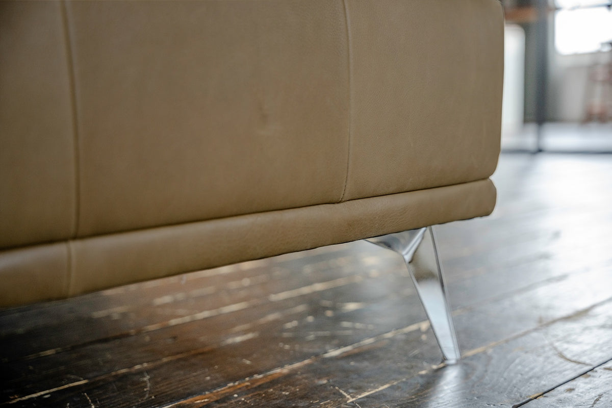 KAWOLA Hocker WIOLO Leder camel