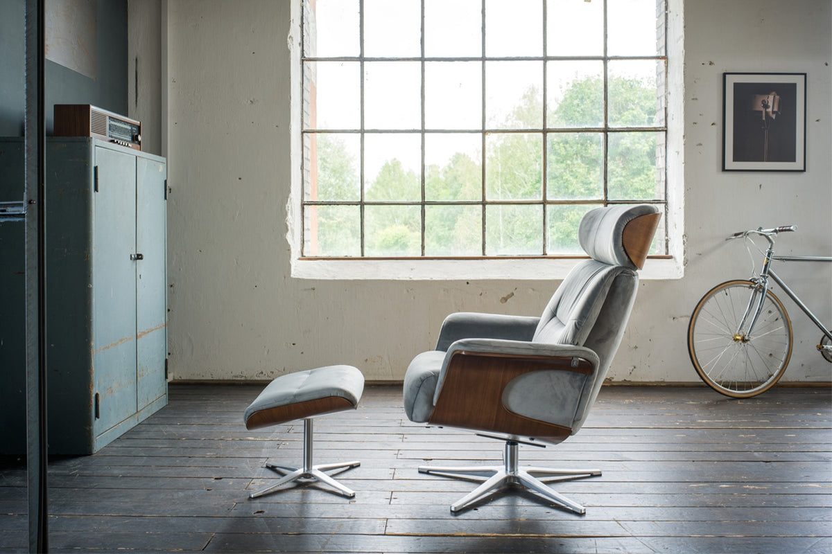 KAWOLA Sessel TOSAR Relaxsessel drehbar Velvet steingrau mit Hocker