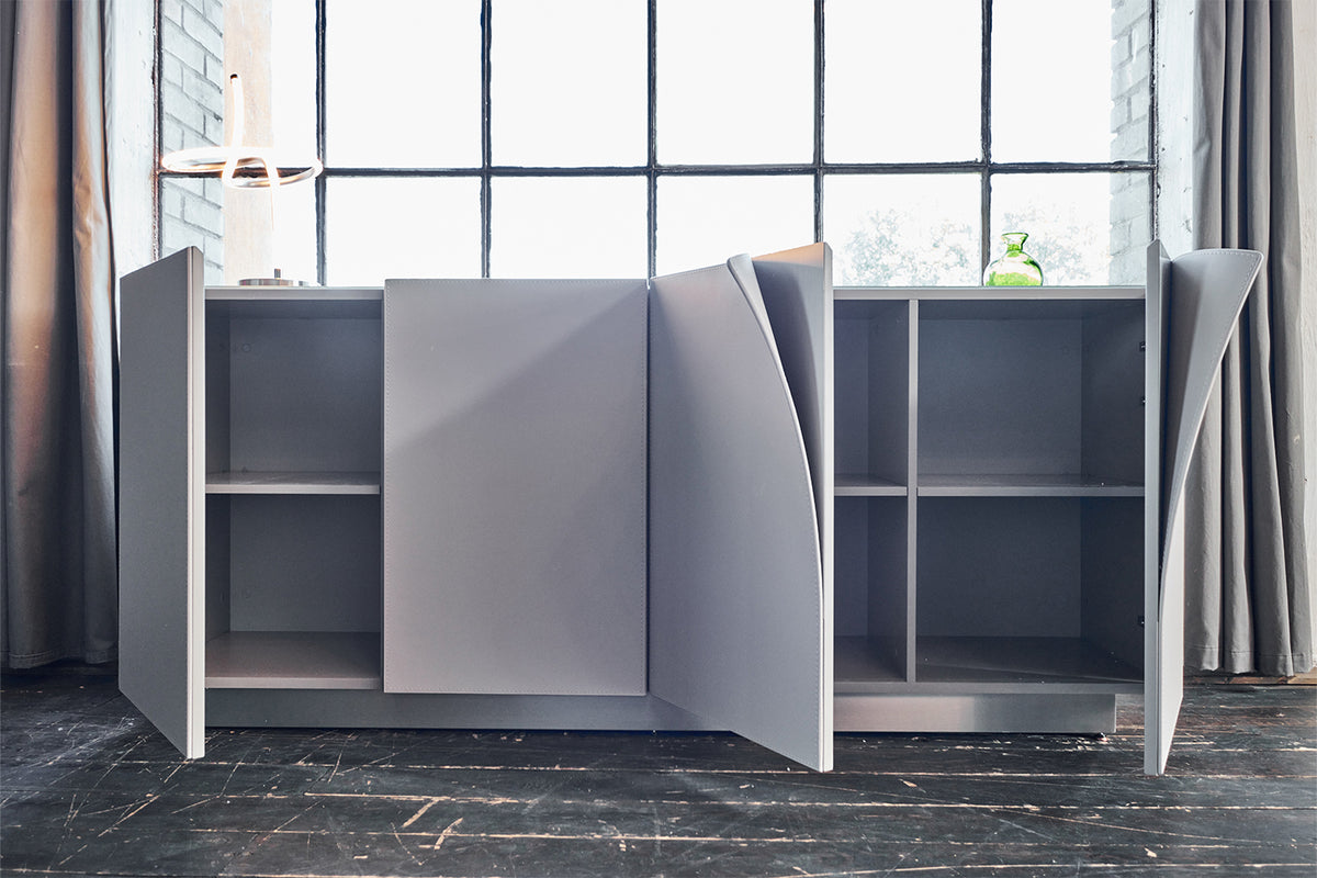 KAWOLA Sideboard EMMA Kunstleder grau Fuß Edelstahl gebürstet