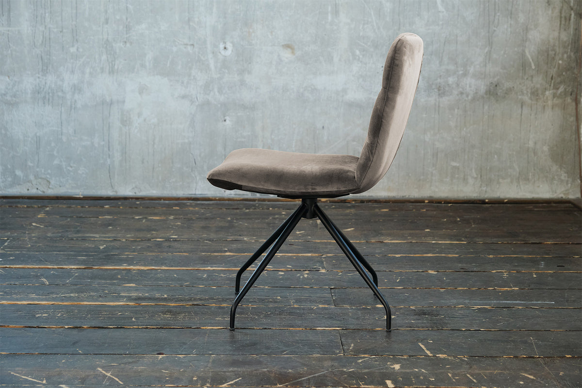 KAWOLA Stuhl NEW CHARME Drehstuhl Esszimmerstuhl Velvet sand