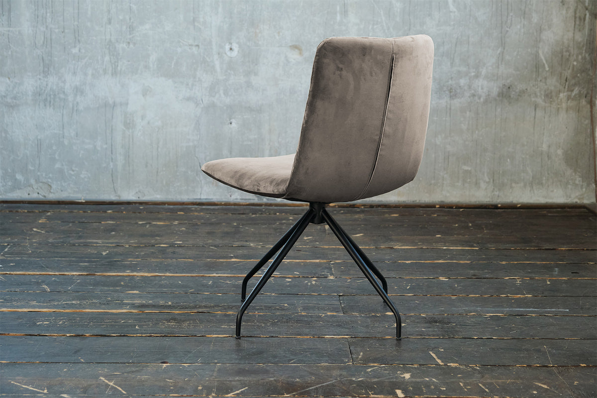 KAWOLA Stuhl NEW CHARME Drehstuhl Esszimmerstuhl Velvet sand