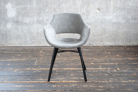 76cb1e82-7900-4596-b2cb-b439d4590deb