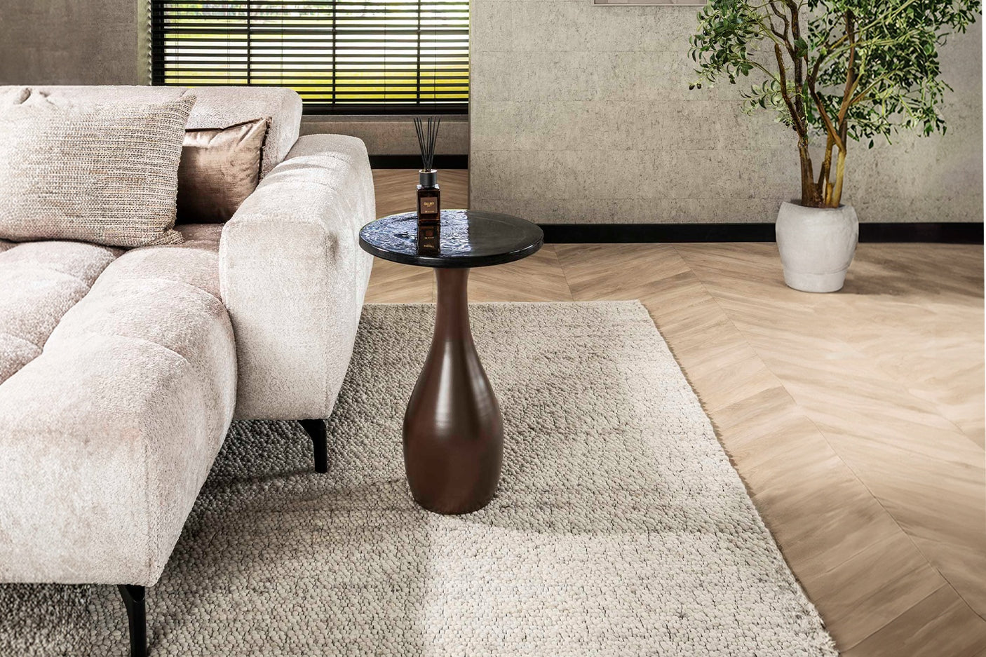 906fff4b-acf6-4787-aa05-58ba1945d89c