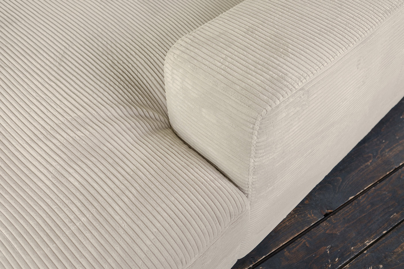 0c3387c7-7eb3-4eb3-86c5-29cdad2b18d8