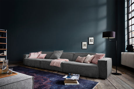 d9985340-f8a5-4a5a-b2b8-a2216fe6f39f