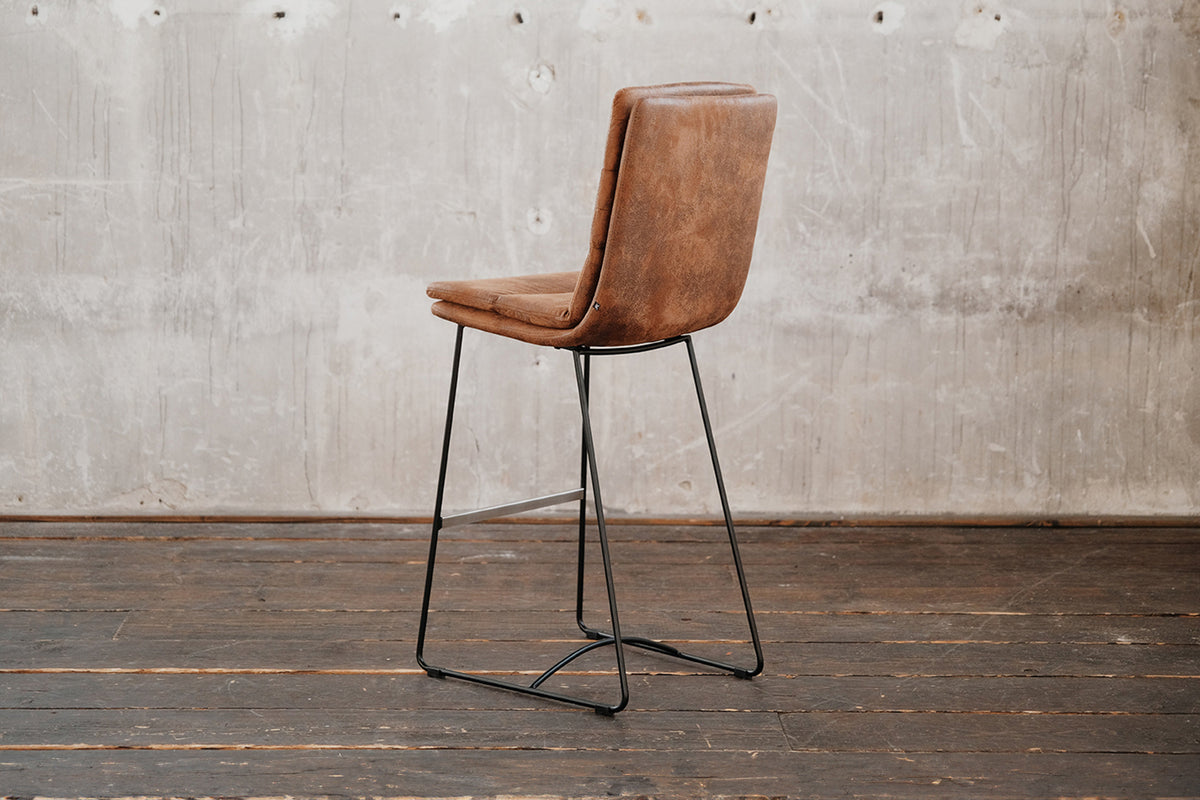 B-Ware_ KAWOLA Thekenhocker Vince Microfaser braun