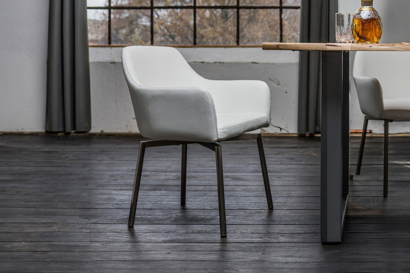 43f9f448-dbd4-43d4-842a-a9c4477c2d34