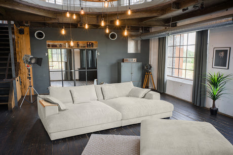 KAWOLA Big Sofa MADELINE Cord cremeweiß mit Hocker und 4 Zierkissen, mit Holztablett natur