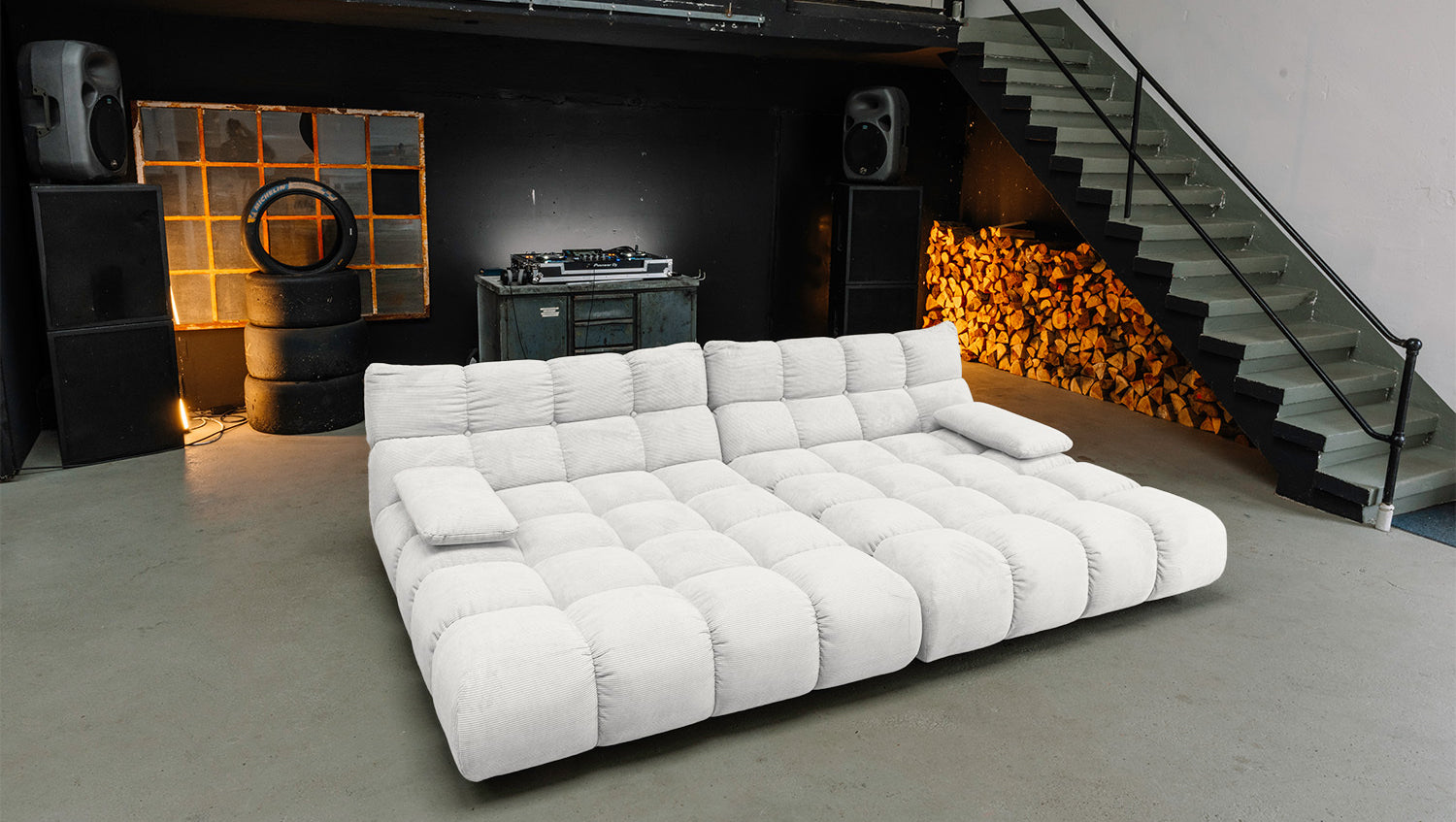 KAWOLA Big Sofa VIVIEN Feincord weiß