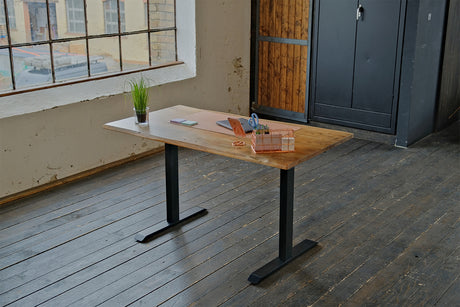 KAWOLA Schreibtisch LORA elektrisch höhenverstellbar mit Baumkante massiv, 140 x 80