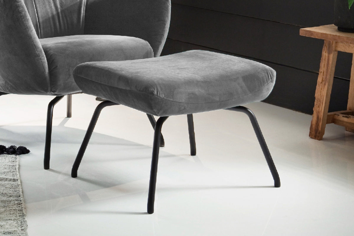 KAWOLA Sessel LOTTE Ohrensessel velvet silber mit Hocker