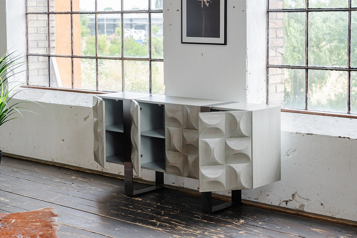 KAWOLA Sideboard MARGO 4 Türen Ulme furniert grau Fuß Edelstahl gebürstet