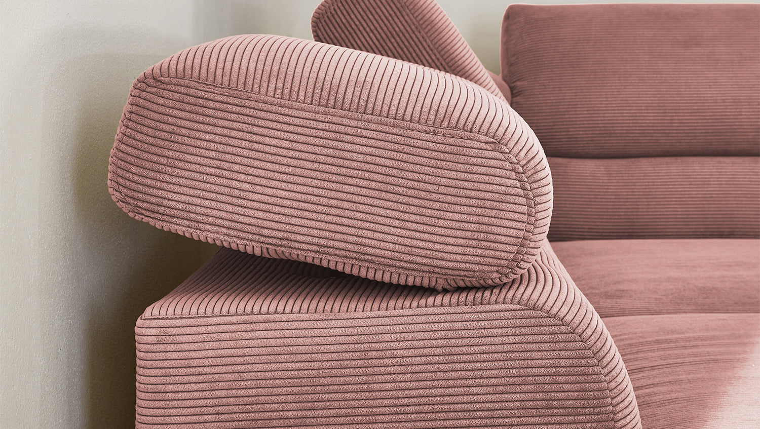 KAWOLA Sofa DELIA Ecksofa Feincord rosa