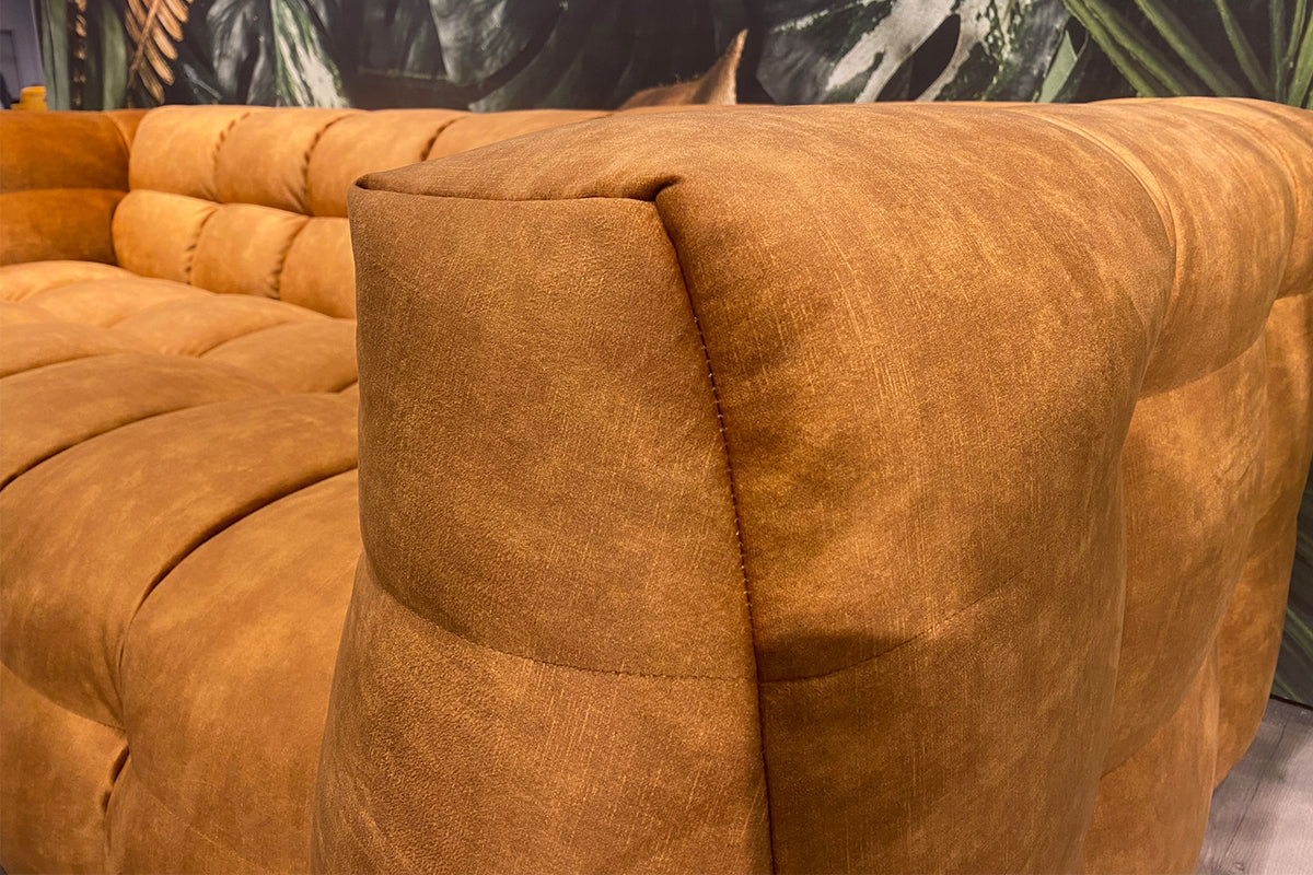KAWOLA Sofa ROSARIO Velvet gold
