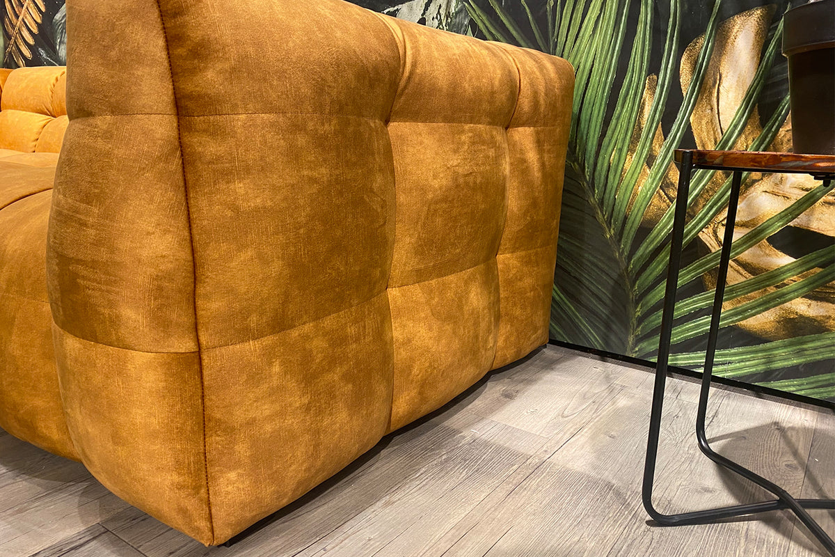 KAWOLA Sofa ROSARIO Velvet gold