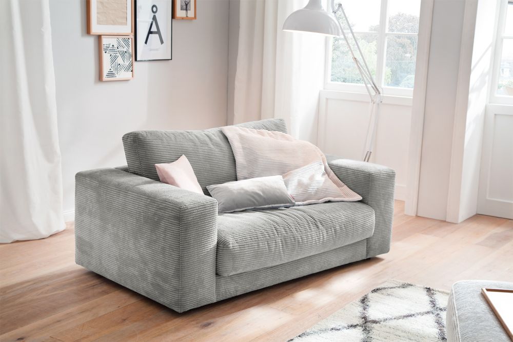 KAWOLA sillón doble MADELINE Loveseat Pana gris claro