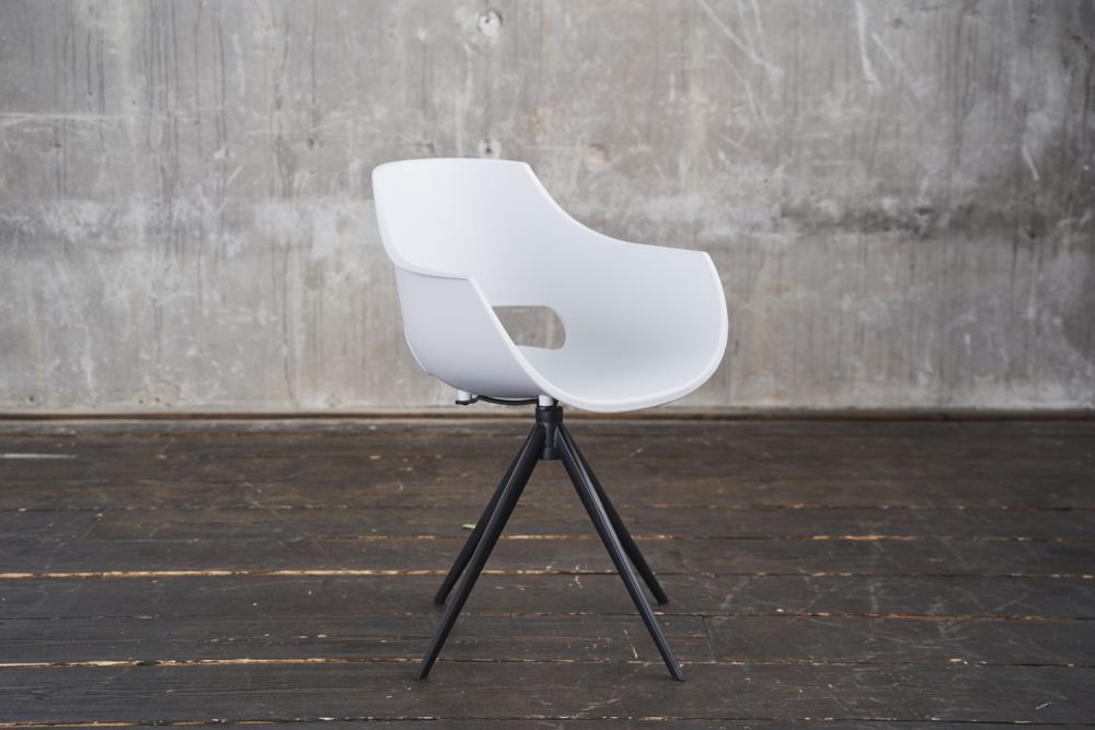 B-Ware KAWOLA silla ZAJA silla de comedor de plástico giratoria blanca