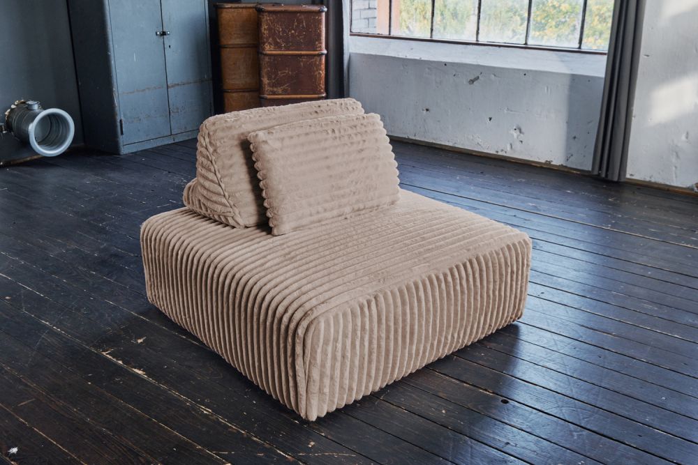 KAWOLA Taburete WIOLO SOFT Taburete tapizado con cojín de respaldo Suave pana ancha de color topo