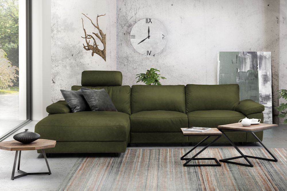 KAWOLA Sofá LOLA Sofá esquinero XL verde musgo con función relax motorizada varias fundas tapizados