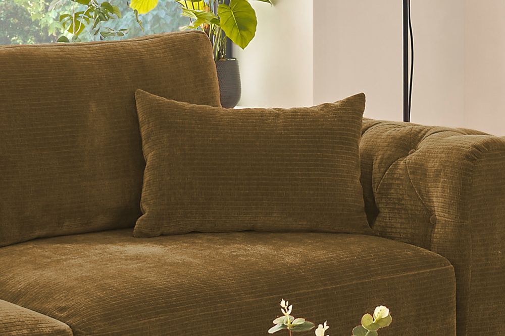 KAWOLA cojín puntiagudo SEPHI rectangular pana vintage marrón