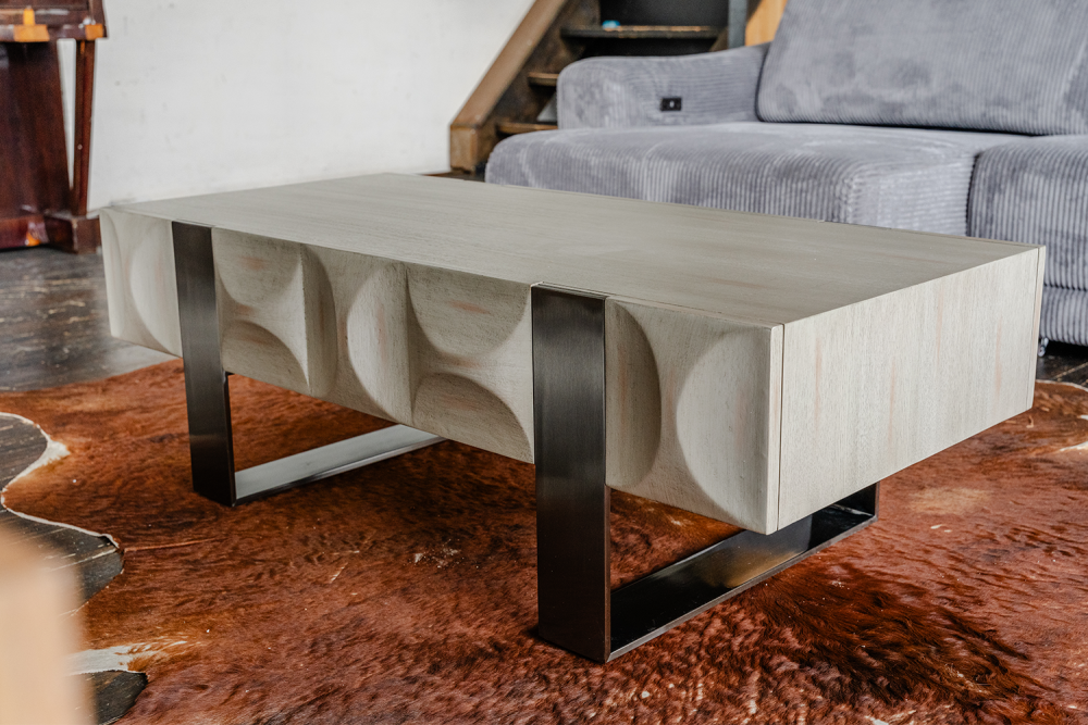 Mesa de centro KAWOLA MARGO 1 cajón chapado en olmo gris pié acero inoxidable cepillado
