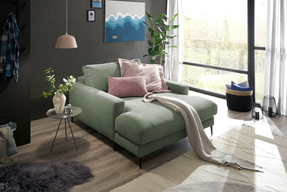 KAWOLA Chaise longue CARA pana fina verde oliva