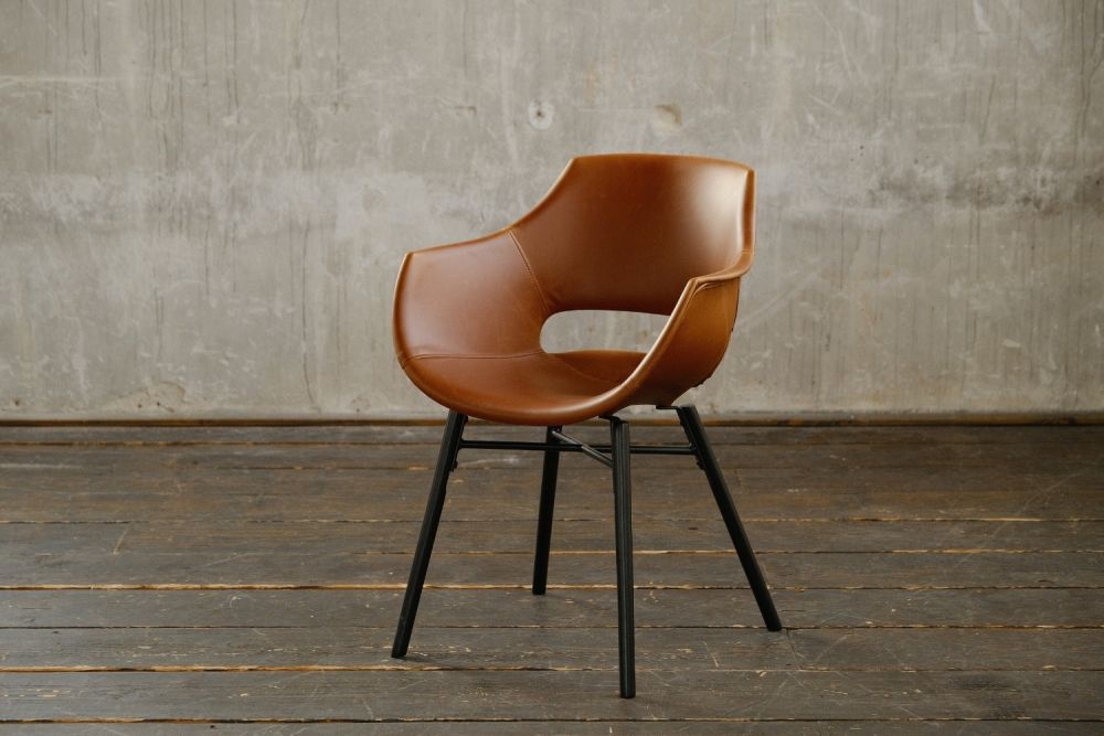2.ª oportunidad Silla KAWOLA ZAJA Silla de comedor exclusiva de cuero auténtico coñac