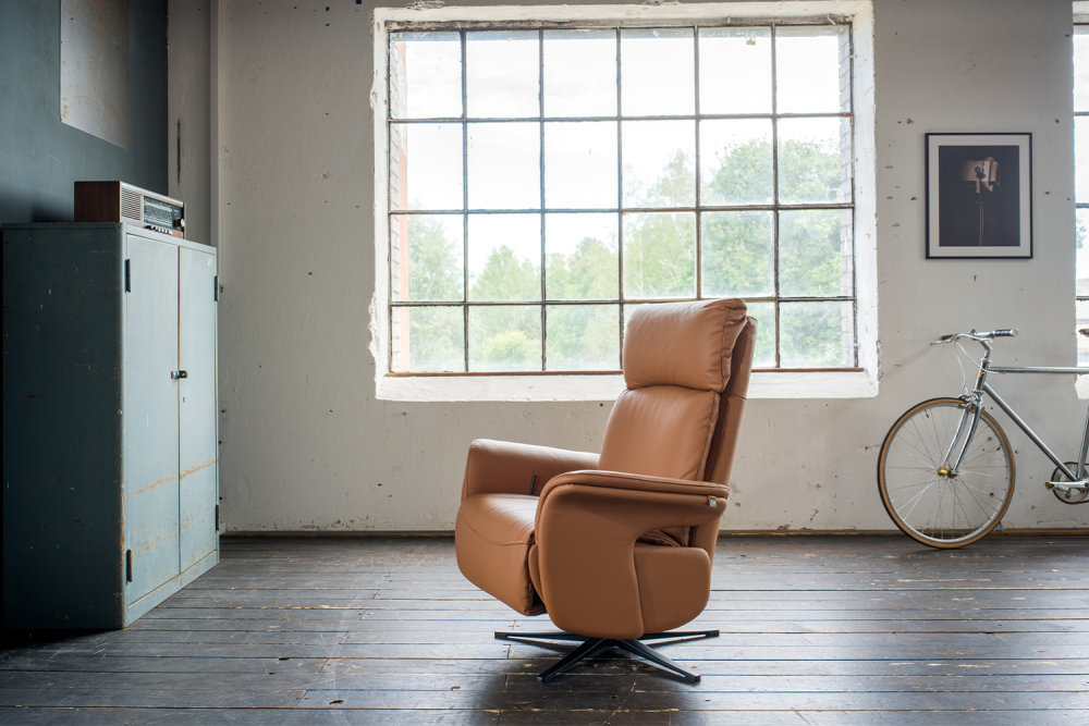 KAWOLA sillón NAMA reclinable giratorio cuero marrón