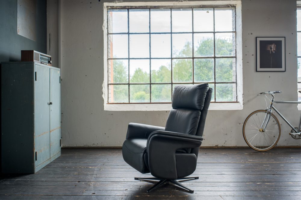 KAWOLA sillón NAMA reclinable giratorio cuero negro